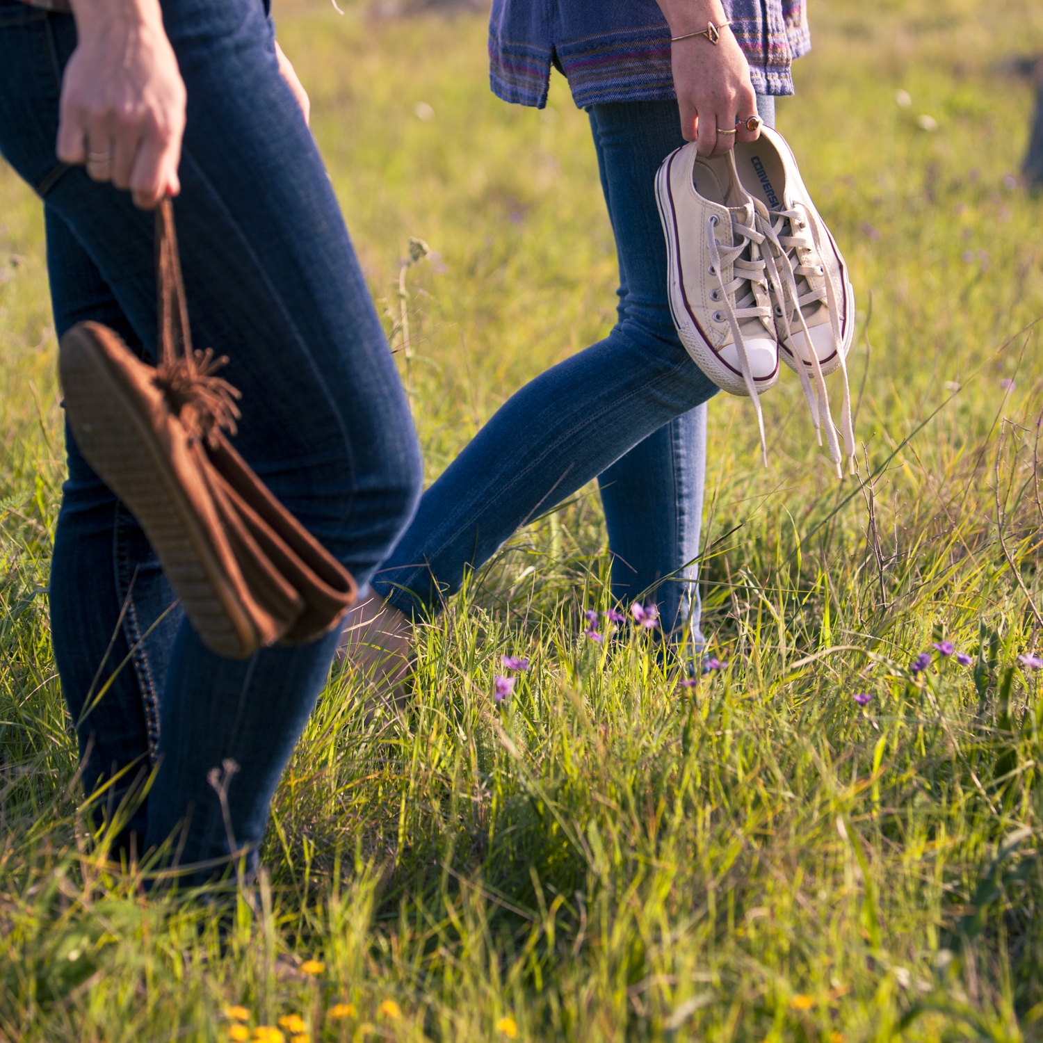 Spring wildflowers and green hills in Marin Headlands for lifestyle photography